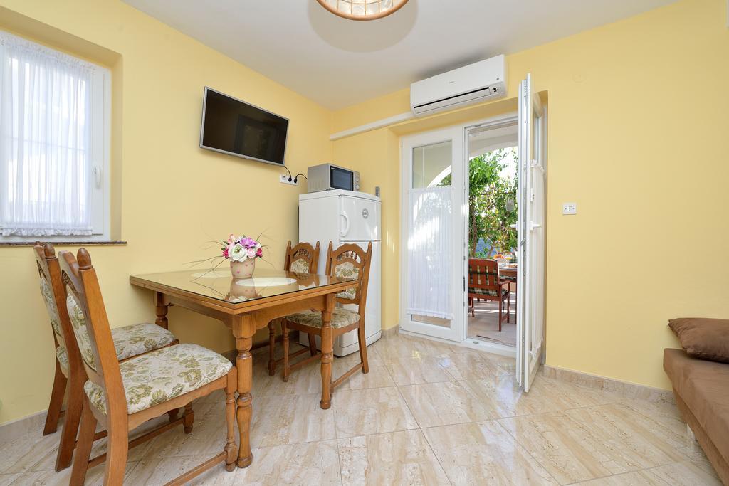 Villa Zdenka Пакоштане Экстерьер фото